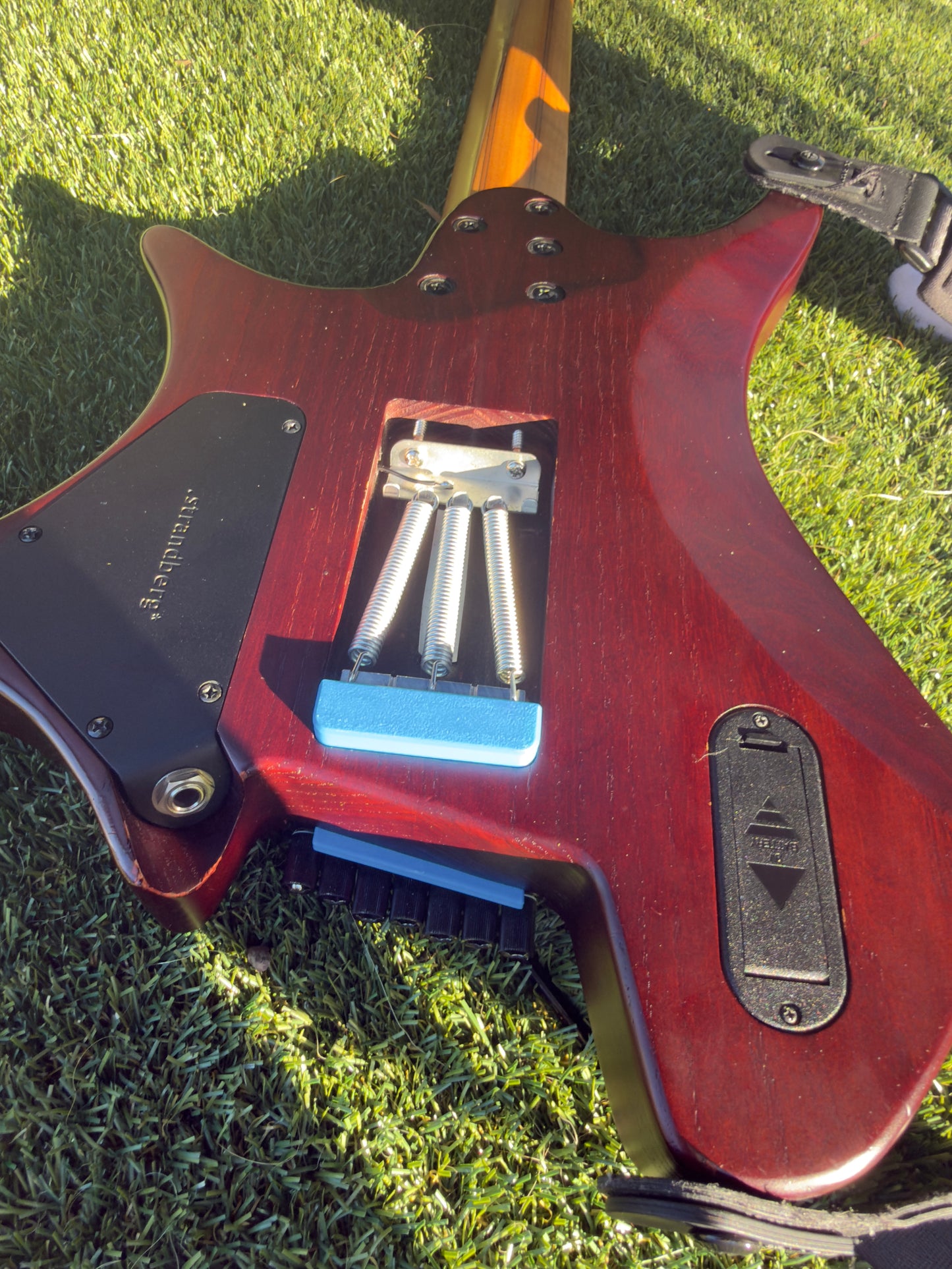 TremoNo - works with Strandberg Floating Bridge Guitars [Patent-Pending]